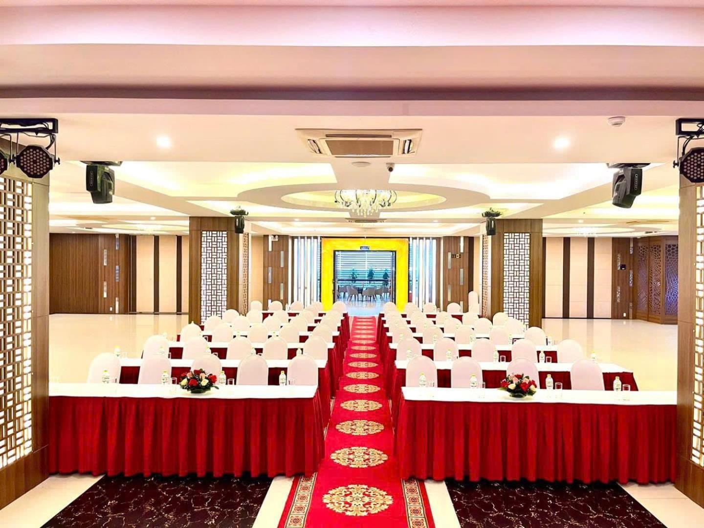 เมือง แท็ง กุย เญิน Hotel กวีเญิน ภายนอก รูปภาพ
